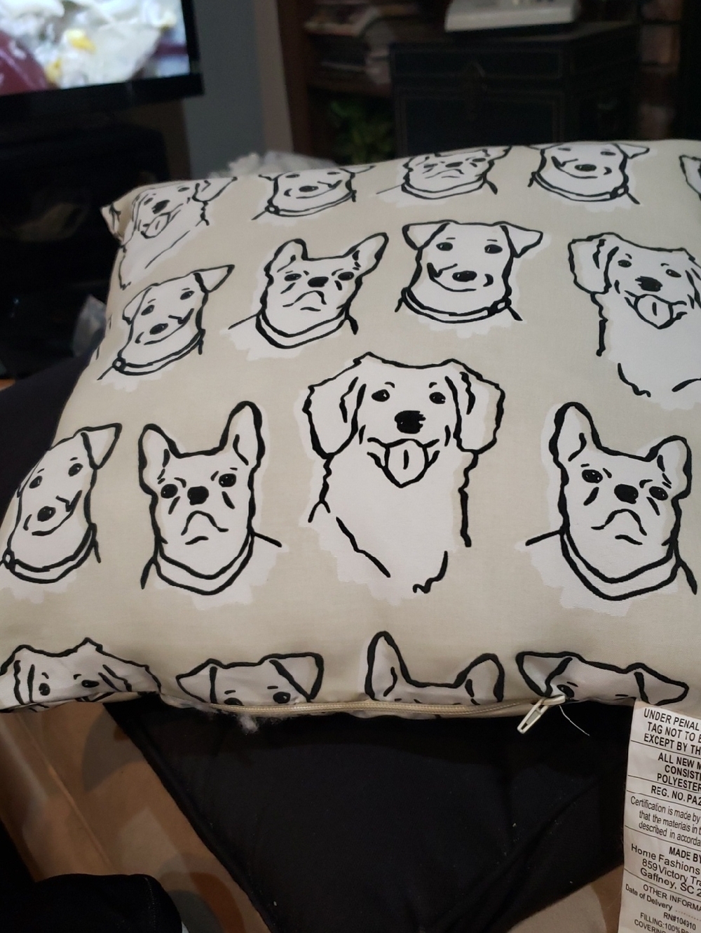 Dog Face Pattern Throw Pillow - Beige & Black